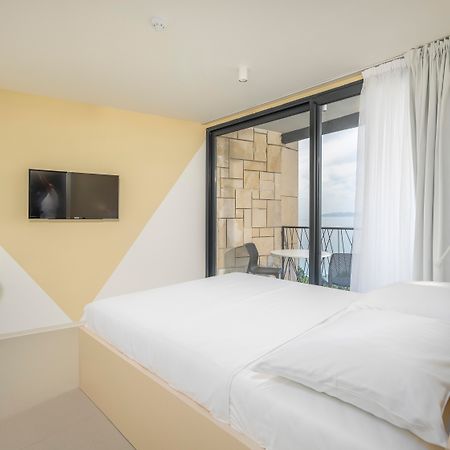 Aminess Vival Lisanj Family Hotel ノヴィ・ヴィノドロスキー エクステリア 写真