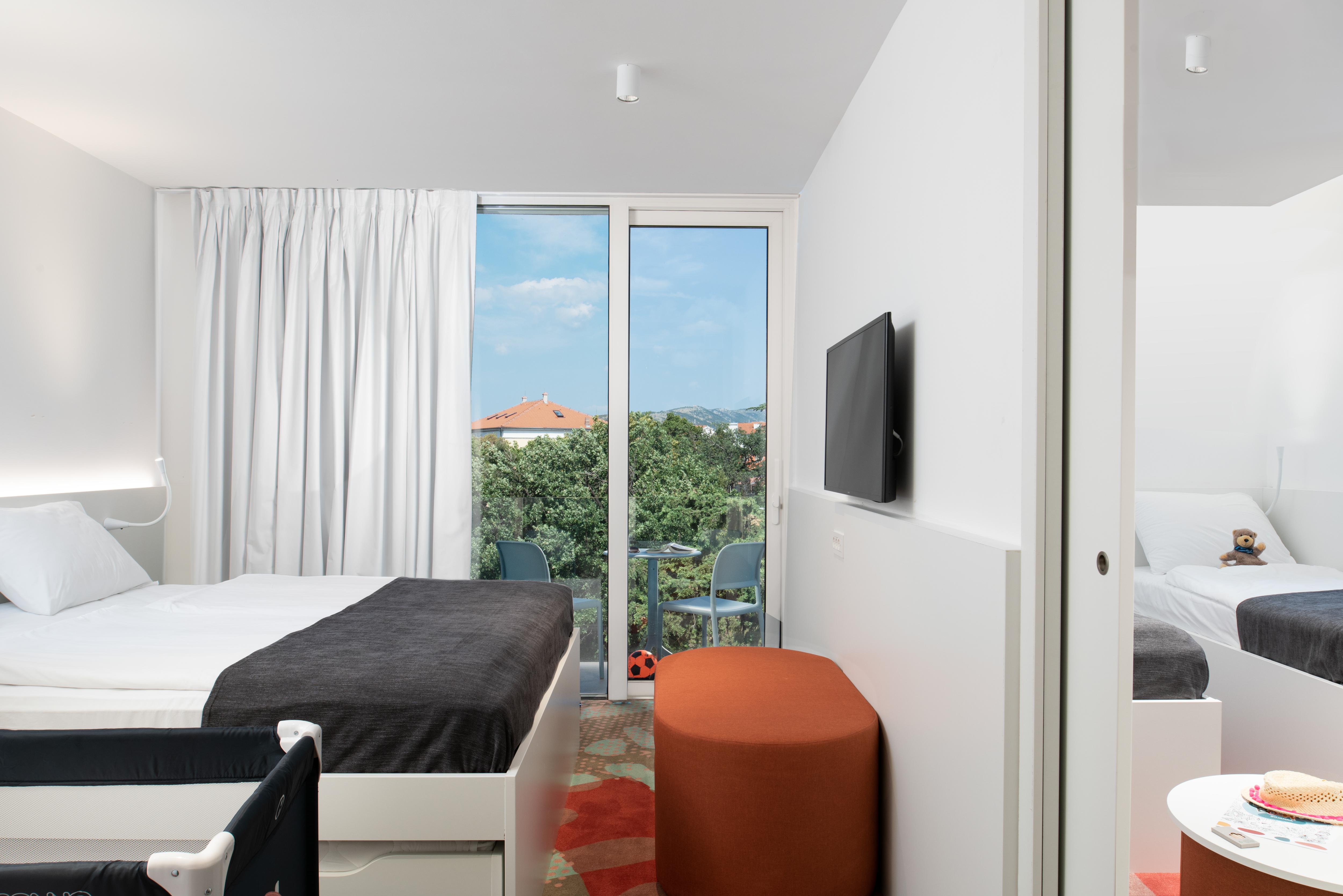Aminess Vival Lisanj Family Hotel ノヴィ・ヴィノドロスキー エクステリア 写真