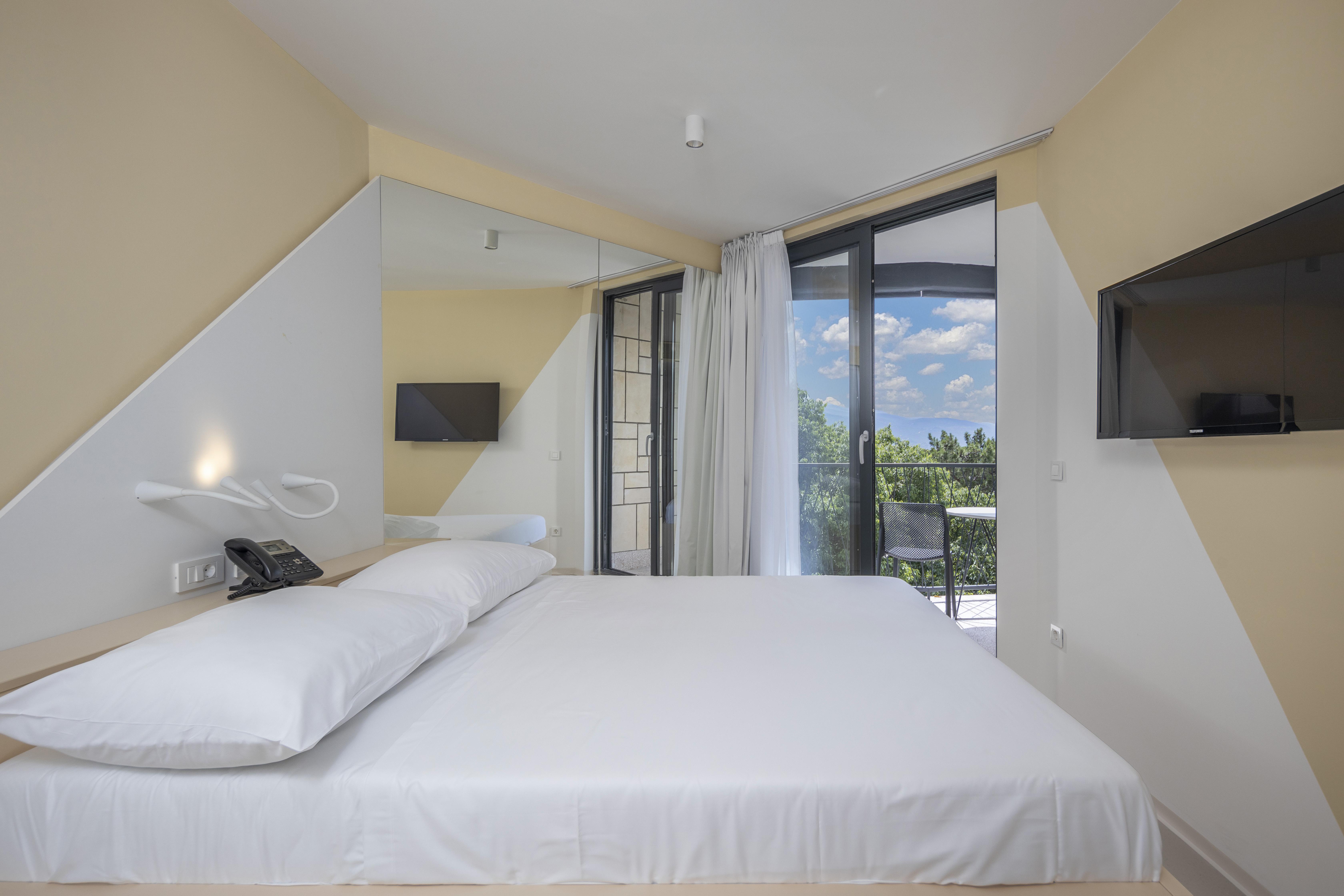 Aminess Vival Lisanj Family Hotel ノヴィ・ヴィノドロスキー エクステリア 写真