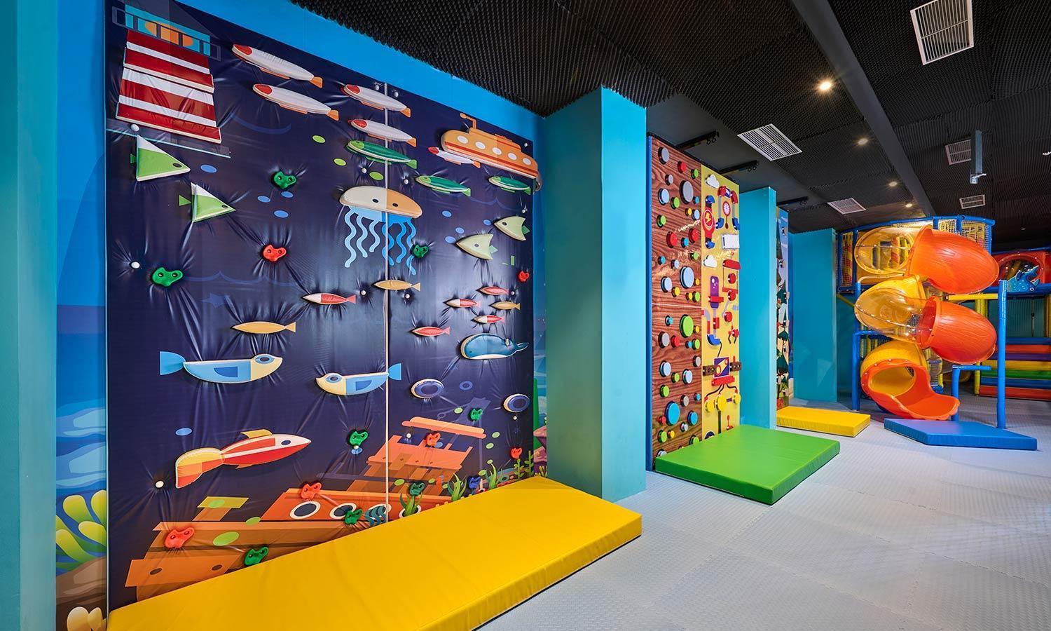 Aminess Vival Lisanj Family Hotel ノヴィ・ヴィノドロスキー エクステリア 写真